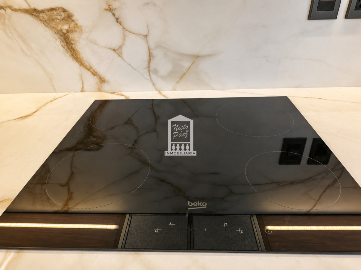 Casa ID.41371 - Barrio Privado, a estrenar, 4 dormitorios. Piscina climatizada