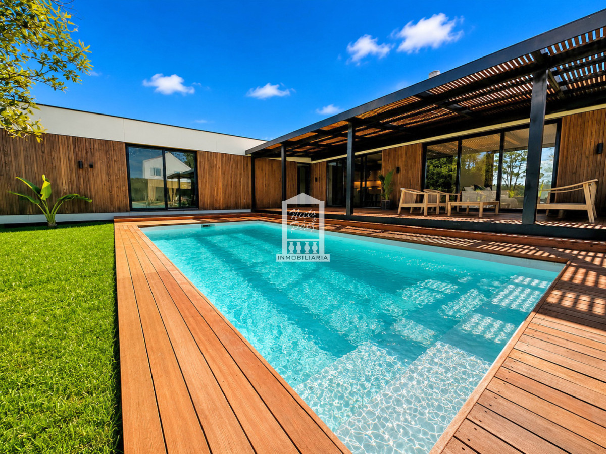 Casa ID.41371 - Barrio Privado, a estrenar, 4 dormitorios. Piscina climatizada