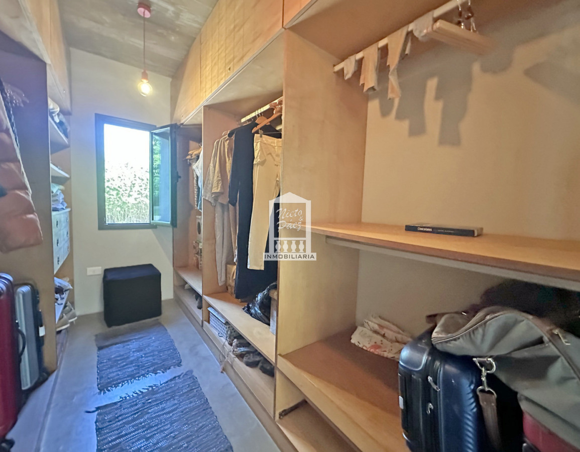 Casa ID.34860 - Barrio Privado, 3 dorm y servicio. Piscina. DVH