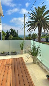 Zona del Faro, reciclada, piscina climatizada, 4 dormitorios y dependencia de servicio.