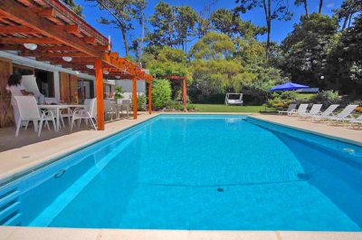 Espectacular residencia en la mansa. 500 m2 construidos. 