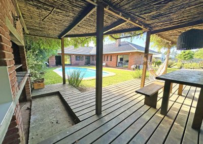 Barrio privado, 3 dorm, piscina. Losa radiante. 2 parrilleros