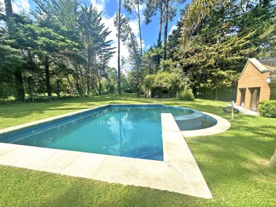 San Rafael. 4 dorm y servicio, piscina, 1.854 m2 de terreno