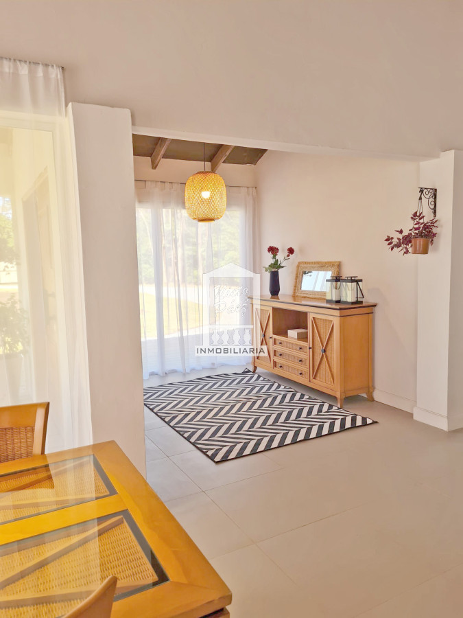 Casa ID.40215 - Barrio privado, 1.426 m2 de terreno. 4 dorm + escritorio. 