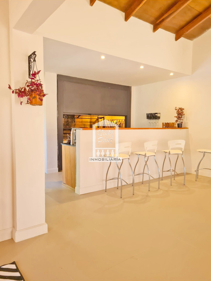 Casa ID.40215 - Barrio privado, 1.426 m2 de terreno. 4 dorm + escritorio. 