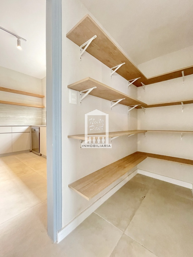 Casa ID.40005 - Totalmente renovada en la mejor zona de la península!