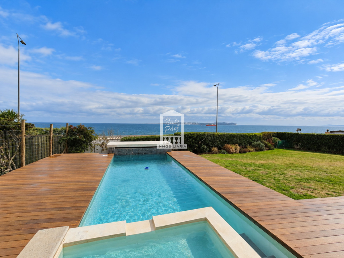Casa ID.37636 - Primera fila en las mesitas, con toda la vista.