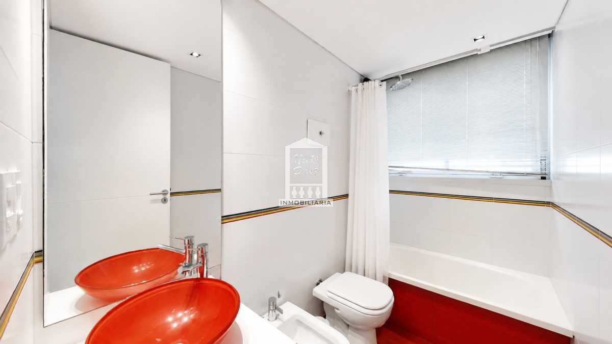 Casa ID.34815 - Barrio privado, moderna, 5 suites, 489 m2, ideal para vivir todo el año.