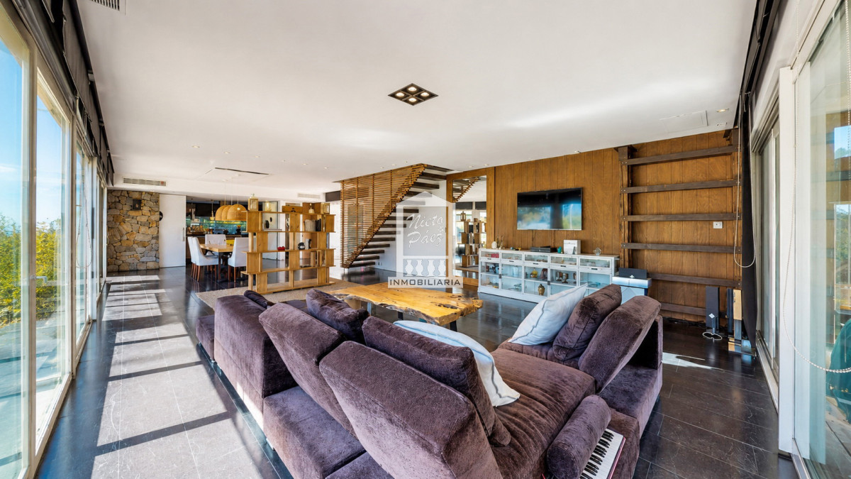Casa ID.34815 - Barrio privado, moderna, 5 suites, 489 m2, ideal para vivir todo el año.