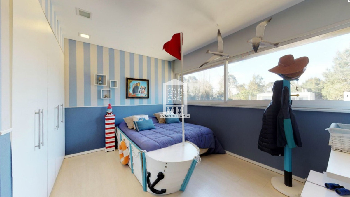 Casa ID.34815 - Barrio privado, moderna, 5 suites, 489 m2, ideal para vivir todo el año.