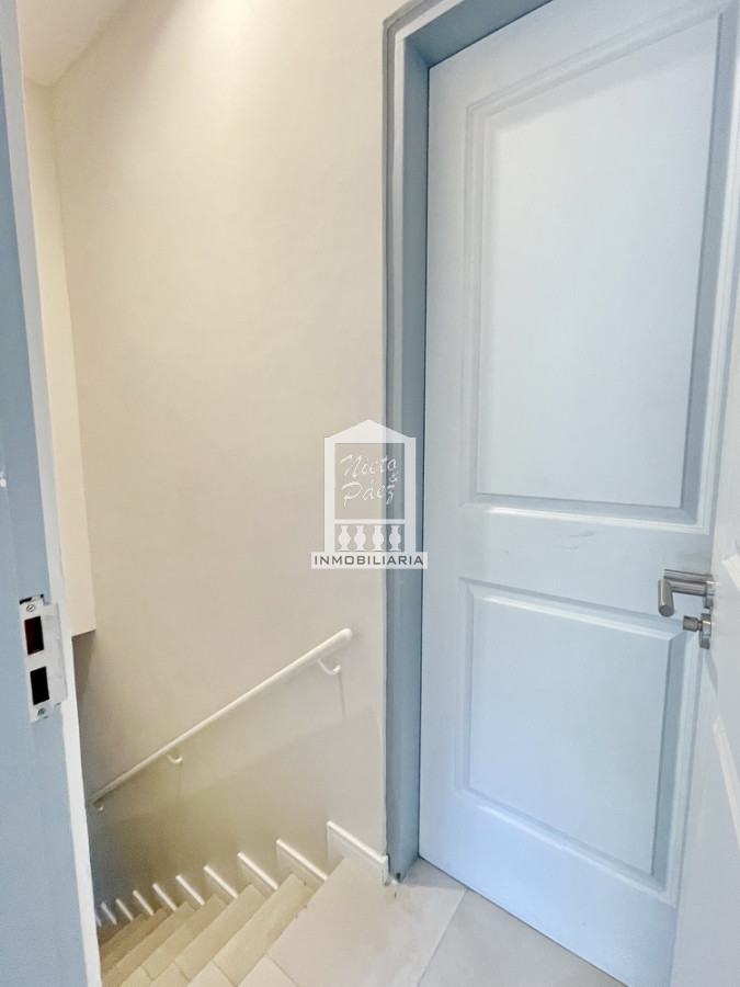 Casa ID.40005 - Totalmente renovada en la mejor zona de la península!