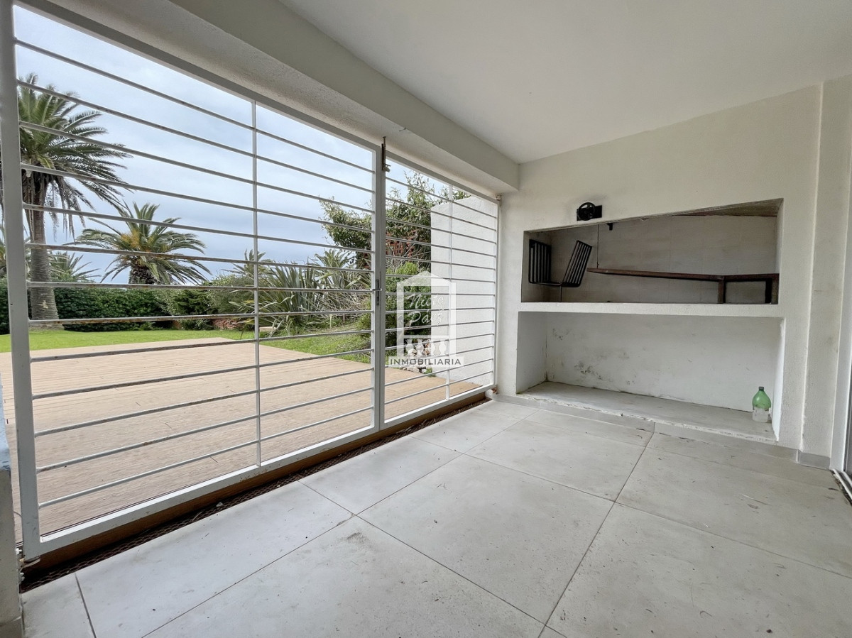 Casa ID.40005 - Totalmente renovada en la mejor zona de la península!