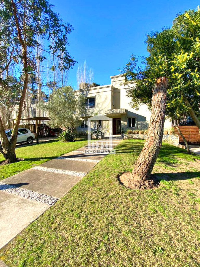 Casa ID.38152 - Exclusivo Barrio Privado en playa brava. Moderna casa pronta para entrar