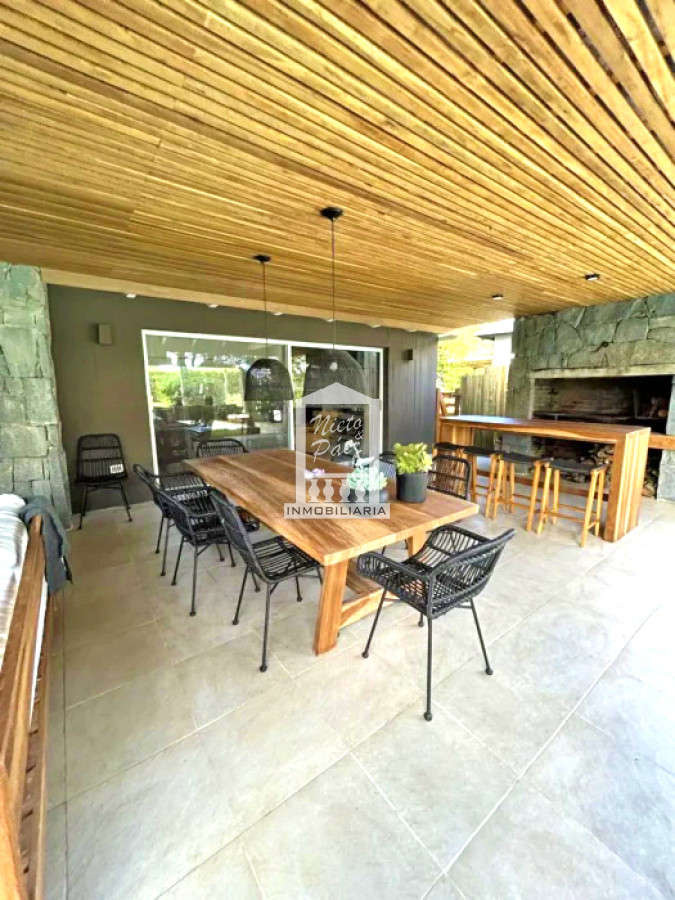 Casa ID.40539 - Pinar del Faro, 4 dorm, piscina. 450 m2 construidos