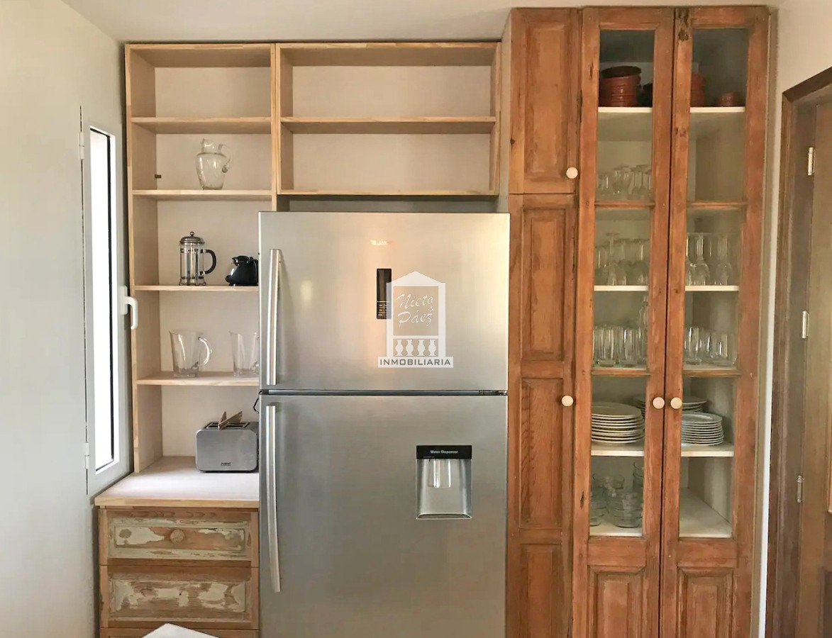 Casa ID.37708 - Pueblo Mío, sobre lago, 4 suites, piscina. Barrio Privado de lujo con amenities.