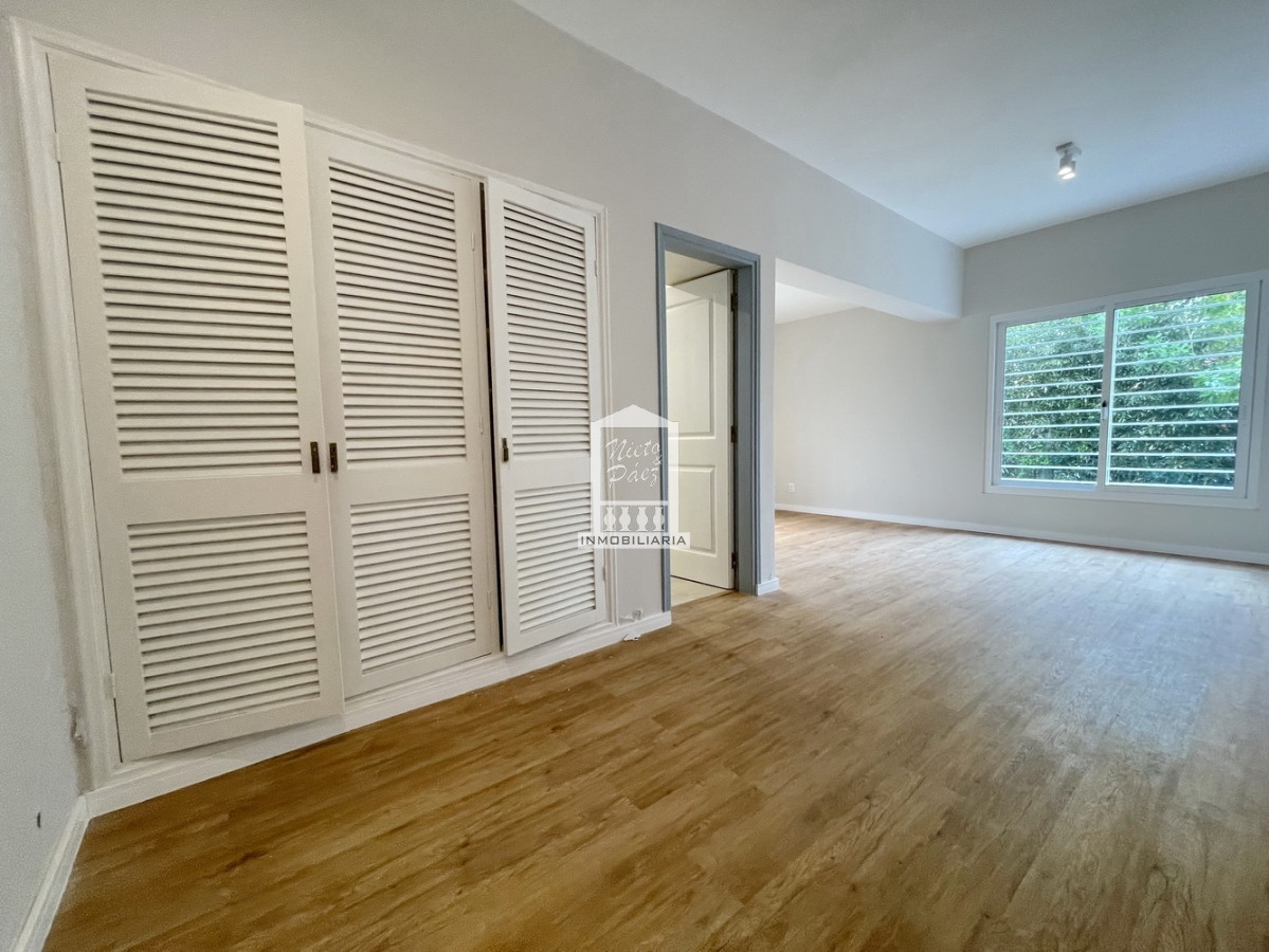 Casa ID.40005 - Totalmente renovada en la mejor zona de la península!