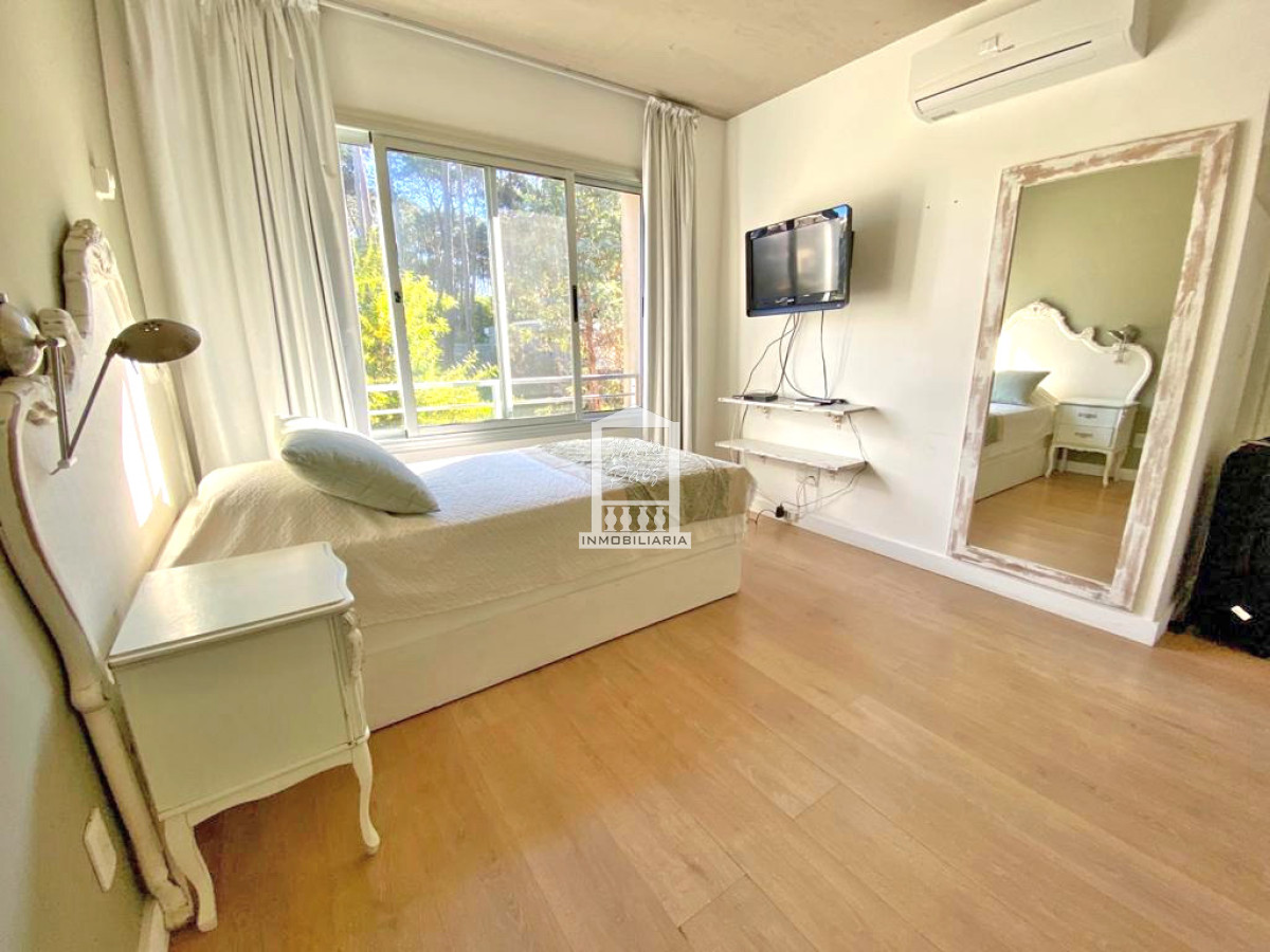 Casa ID.38152 - Exclusivo Barrio Privado en playa brava. Moderna casa pronta para entrar