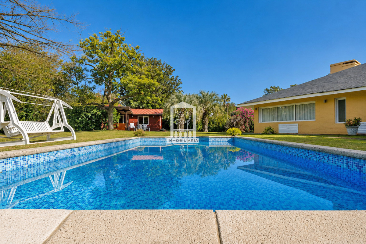 Casa ID.34603 - Oportunidad en el country, 5 dorm, piscina climatizada, 474 m2 construidos