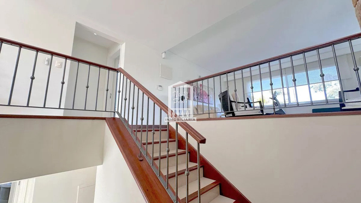 Casa ID.39618 - Mansa, 487 m2 construidos. Losa radiante. Piscina climatizada