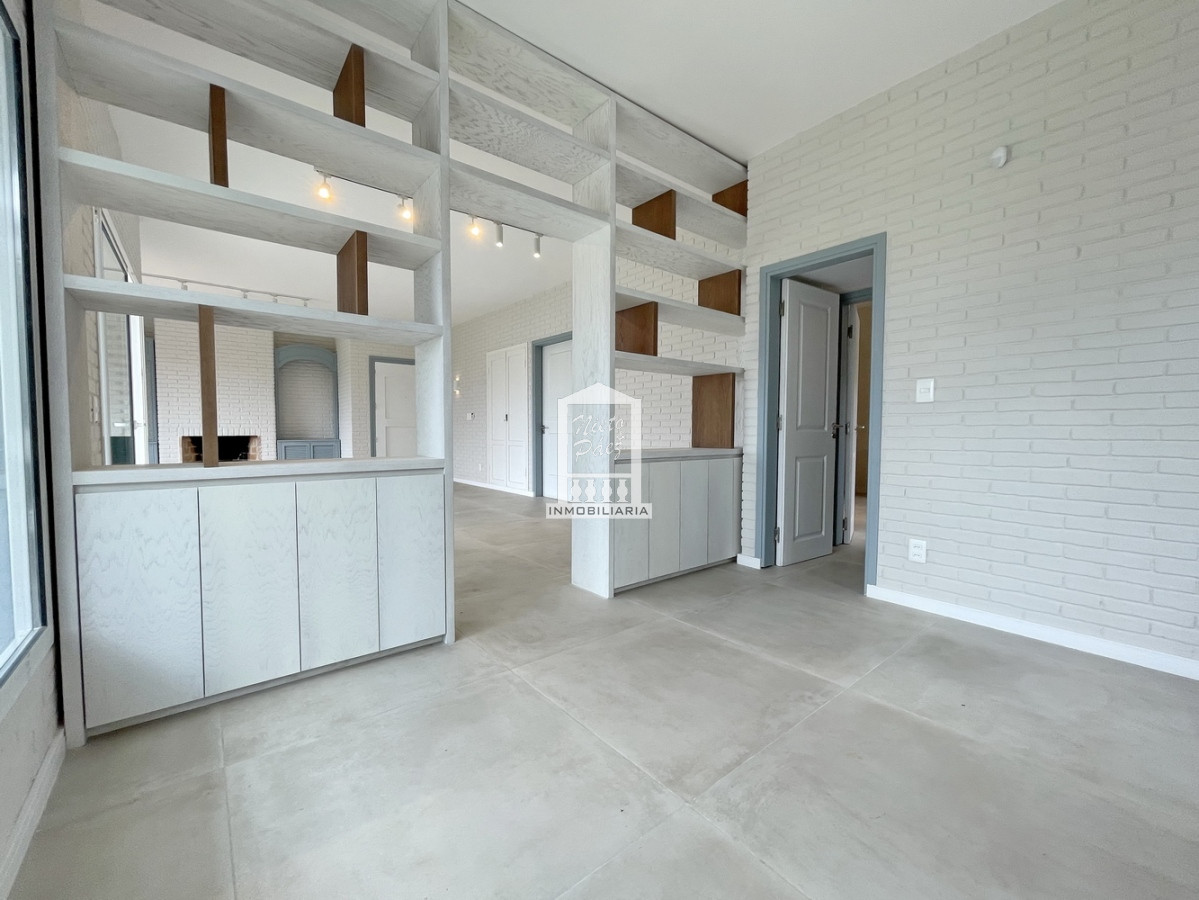 Casa ID.40005 - Totalmente renovada en la mejor zona de la península!