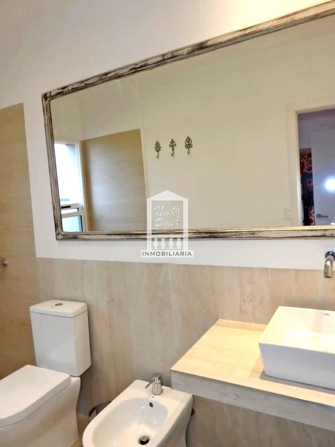 Casa ID.37708 - Pueblo Mío, sobre lago, 4 suites, piscina. Barrio Privado de lujo con amenities.