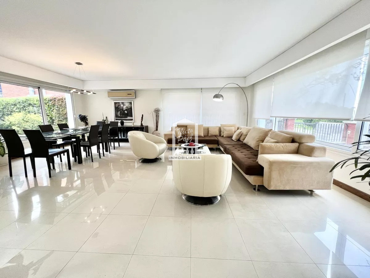 Casa ID.39618 - Mansa, 487 m2 construidos. Losa radiante. Piscina climatizada