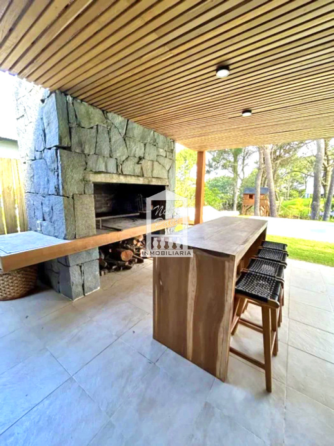 Casa ID.40539 - Pinar del Faro, 4 dorm, piscina. 450 m2 construidos