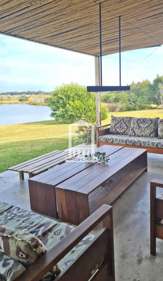 Casa ID.37708 - Pueblo Mío, sobre lago, 4 suites, piscina. Barrio Privado de lujo con amenities.