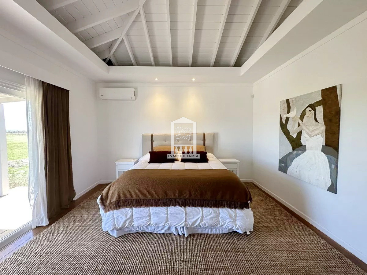 Casa ID.39437 - Pueblo Mío, Mega casa. Barrio Privado. Manantiales.