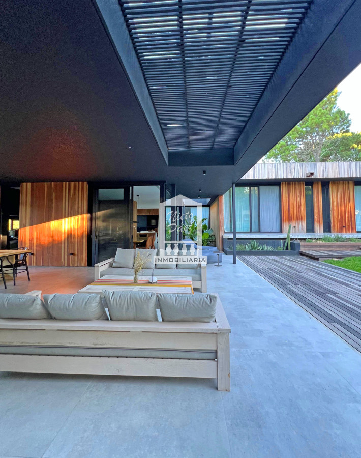 Casa ID.40062 - Laguna Escondida, 5 suites, pileta, servicio de playa, José Ignacio