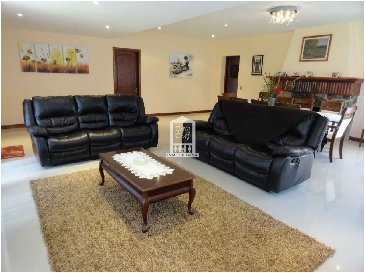 Casa ID.34419 - Playa Mansa, primeras paradas. Pronta para entrar. 