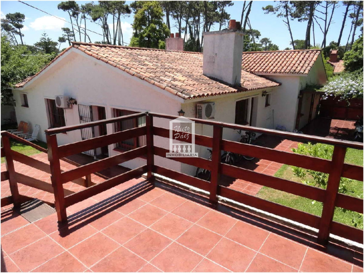 Casa ID.34419 - Playa Mansa, primeras paradas. Pronta para entrar. 