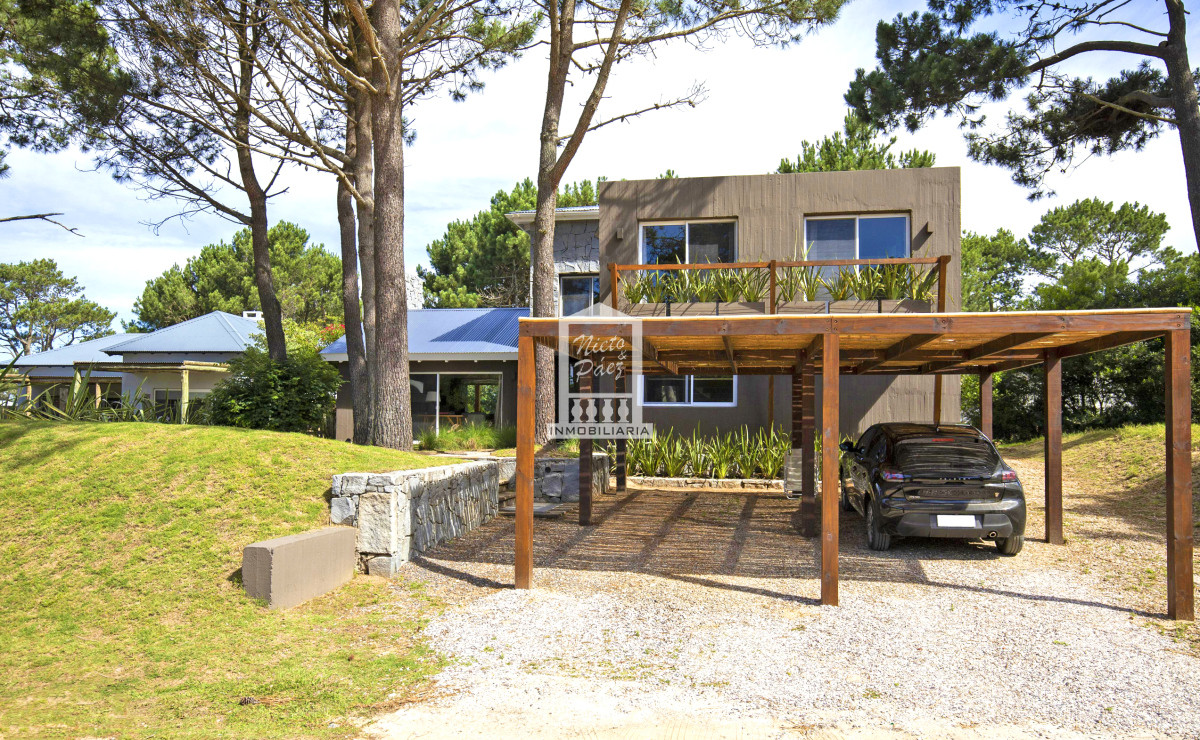 Casa ID.40539 - Pinar del Faro, 4 dorm, piscina. 450 m2 construidos