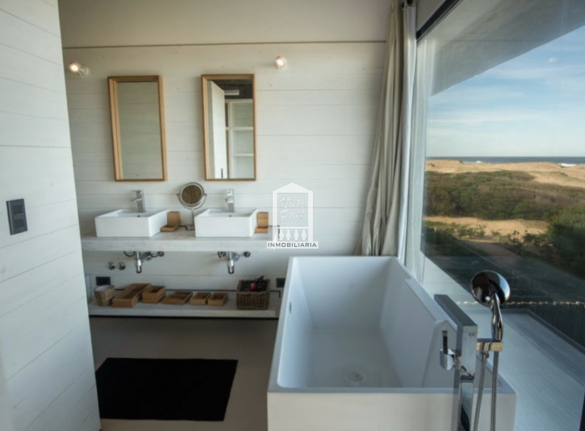 Casa ID.37809 - Sobre la arena, José Ignacio. 