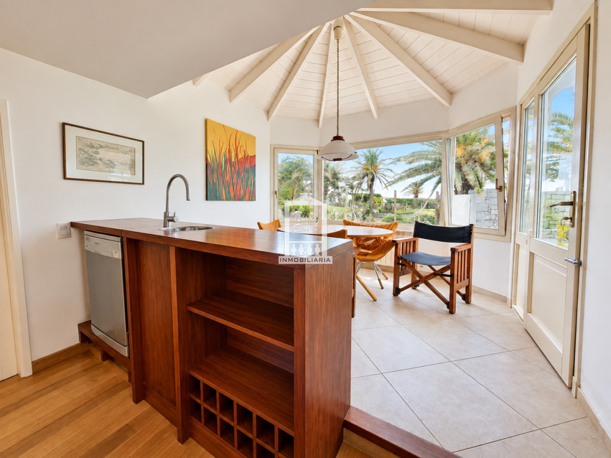 Casa ID.37636 - Primera fila en las mesitas, con toda la vista.