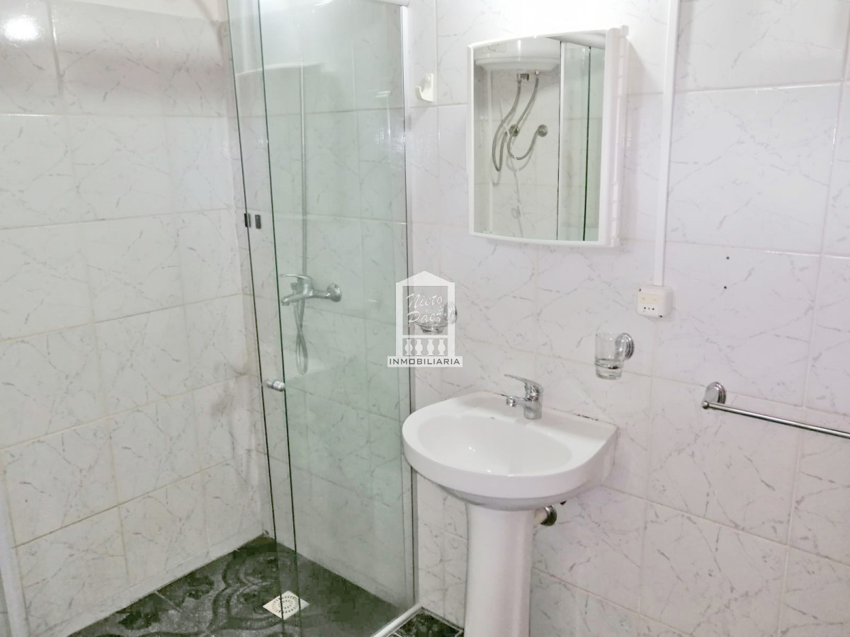 Casa ID.40215 - Barrio privado, 1.426 m2 de terreno. 4 dorm + escritorio. 