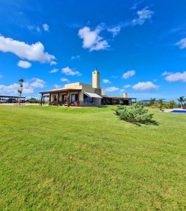 chacra en el lomo del pan de azúcar con vista al mar - nyp38382h