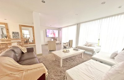 mega chacra, 750 m2 construidos, 9 dorm, piscina cubierta, 2.700 olivos - nyp40129h