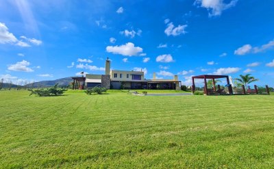 chacra en el lomo del pan de azúcar con vista al mar - nyp38382h