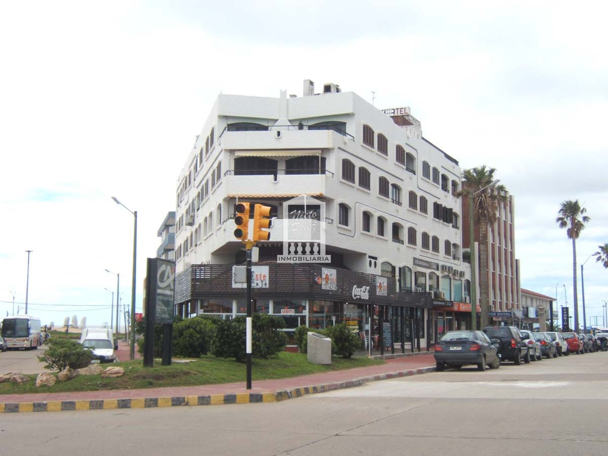 Local en Punta del Este, - GoPunta - Portal Inmobiliario de Punta del Este - Maldonado