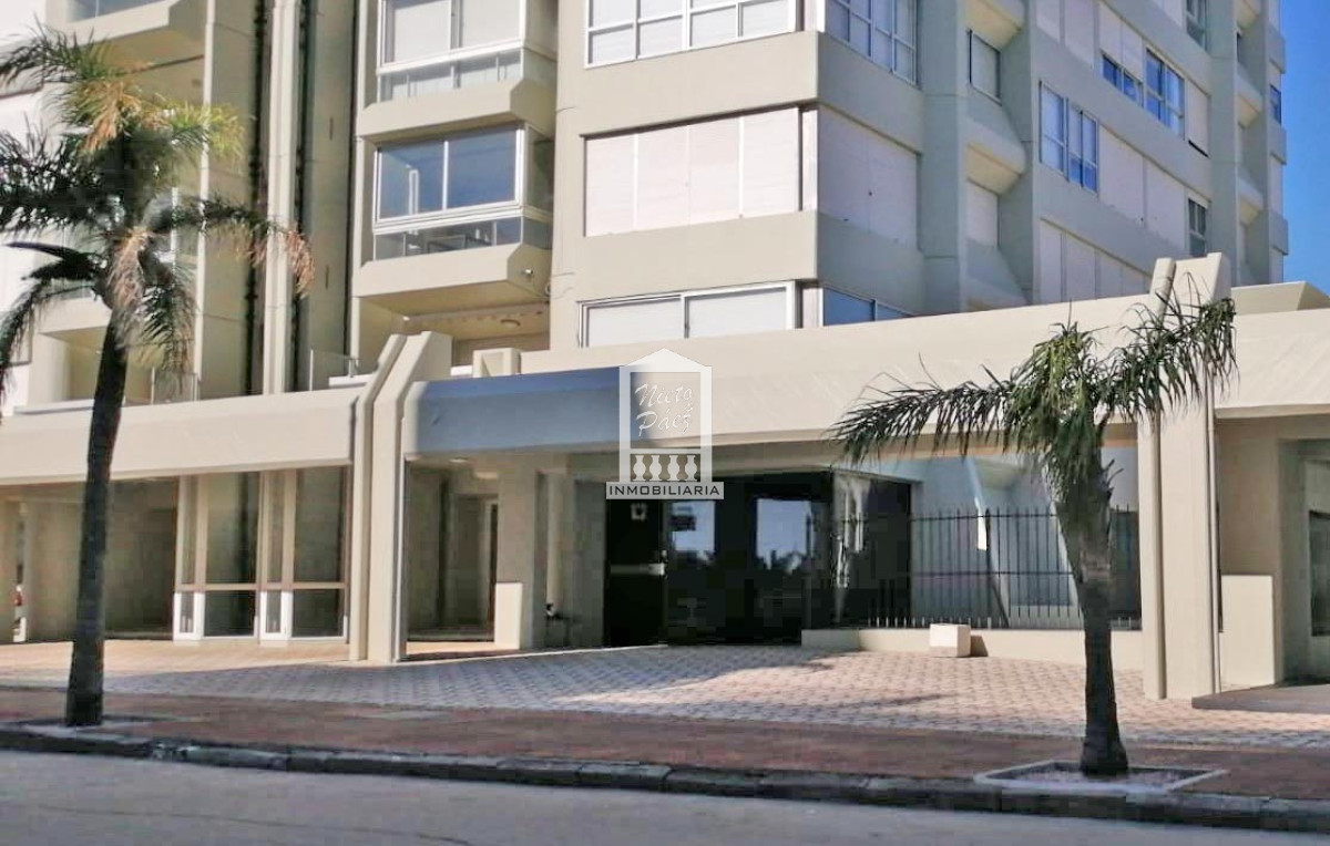 Local en Punta del Este, Península