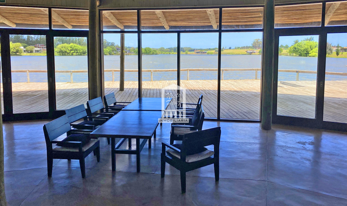 Terreno ID.38583 - Barrio Privado Pueblo Mío, lote central de 4.148 m2