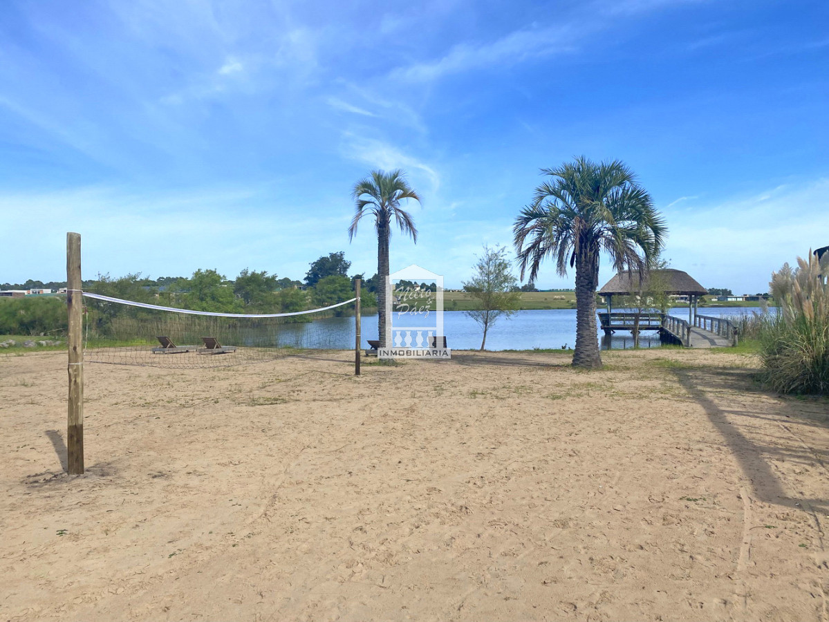 Terreno ID.38583 - Barrio Privado Pueblo Mío, lote central de 4.148 m2