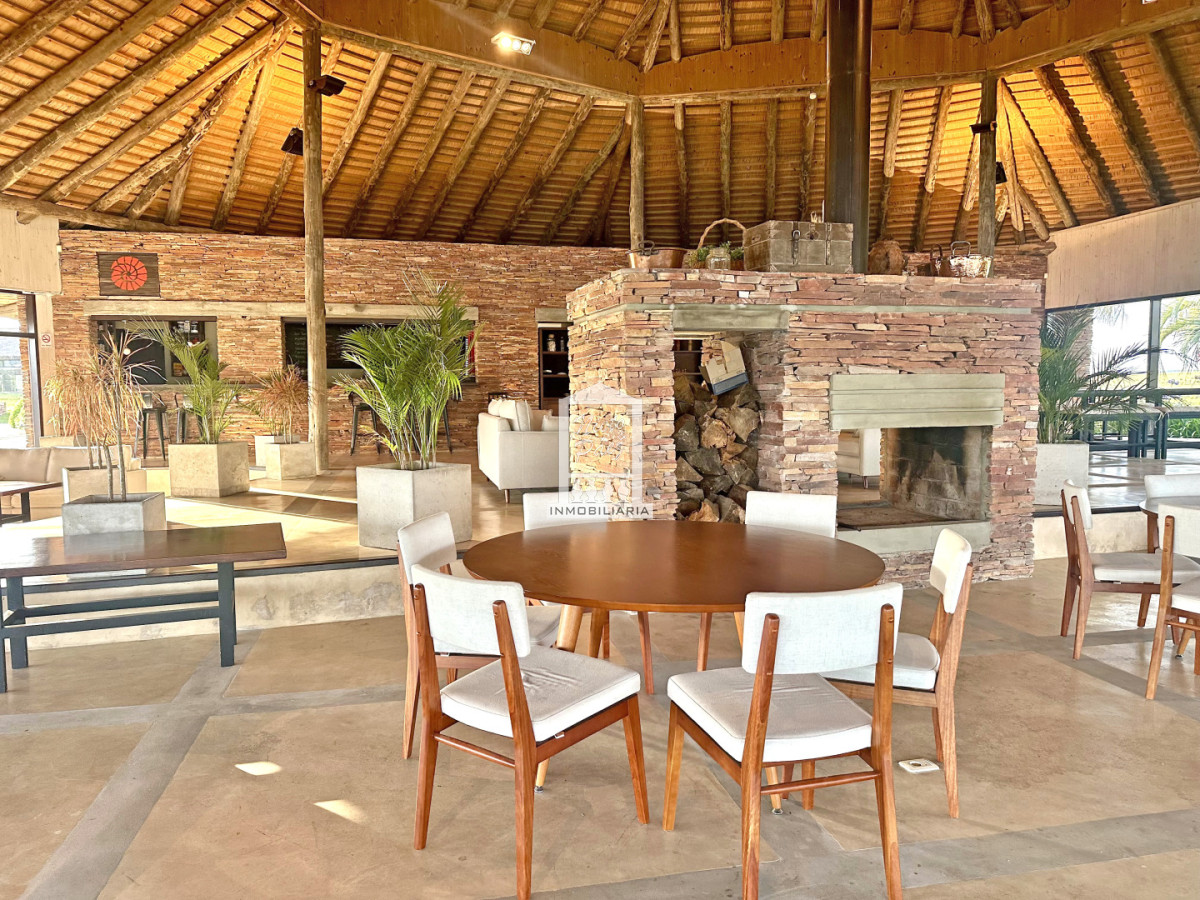 Terreno ID.38583 - Barrio Privado Pueblo Mío, lote central de 4.148 m2
