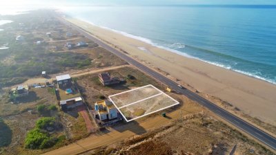 Santa Mónica, 2 lotes linderos, primera fila, importante esquina. 870 m2