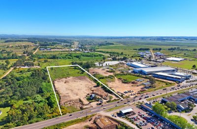 Lote en Nuevo Parque Industrial Cerrado
