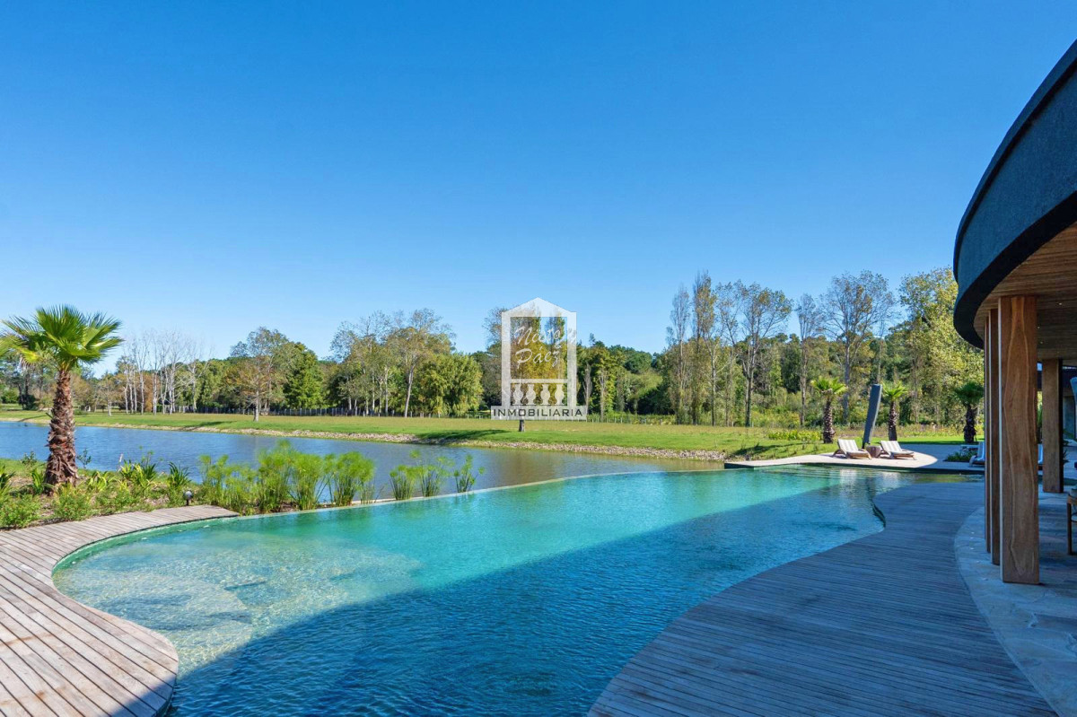 Terreno ID.39312 - Aura Barrio Privado de lujo con amenities.