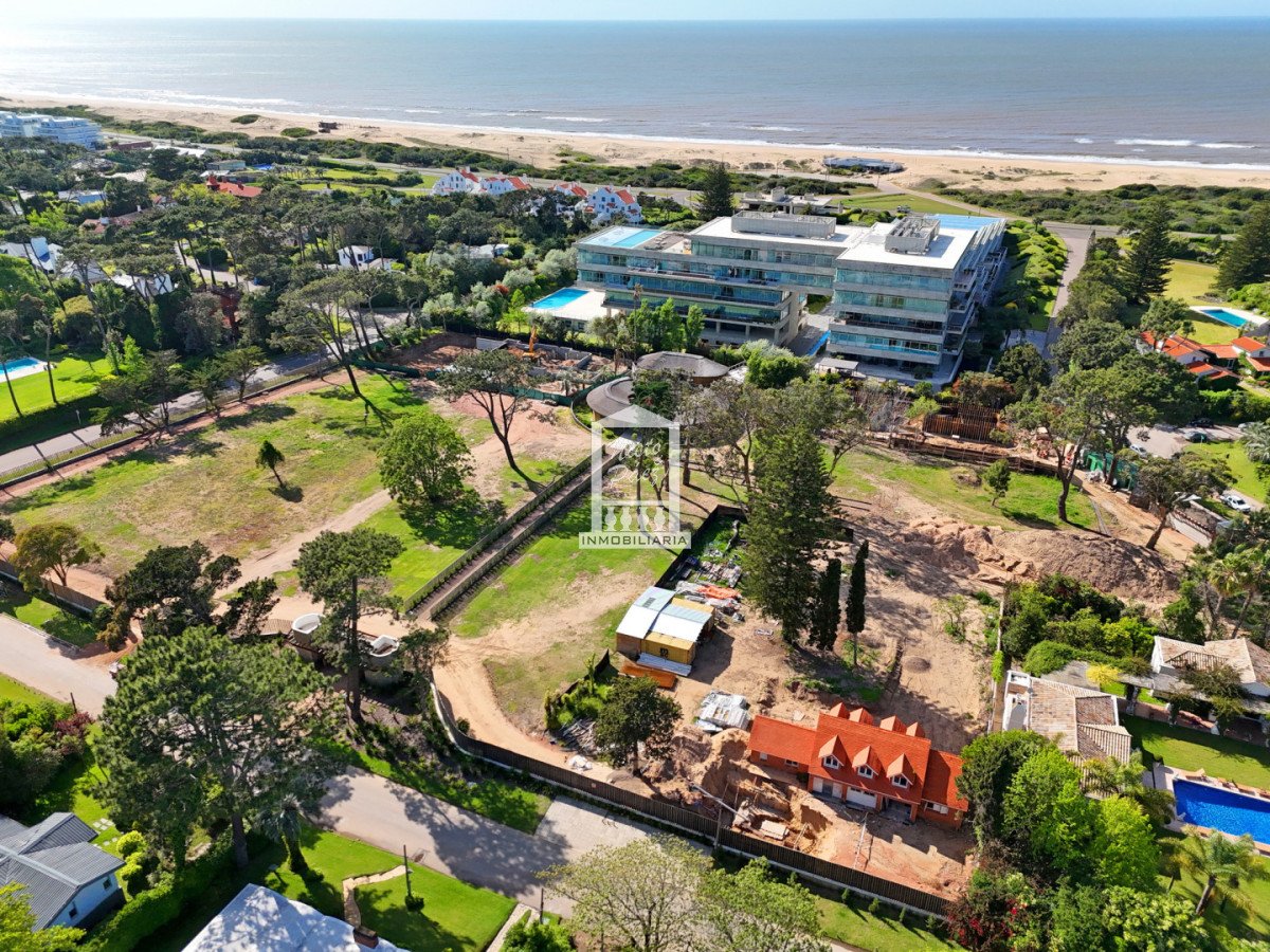 Terreno ID.38877 - Nuevo Barrio Privado de lujo en Playa Brava, con servicios