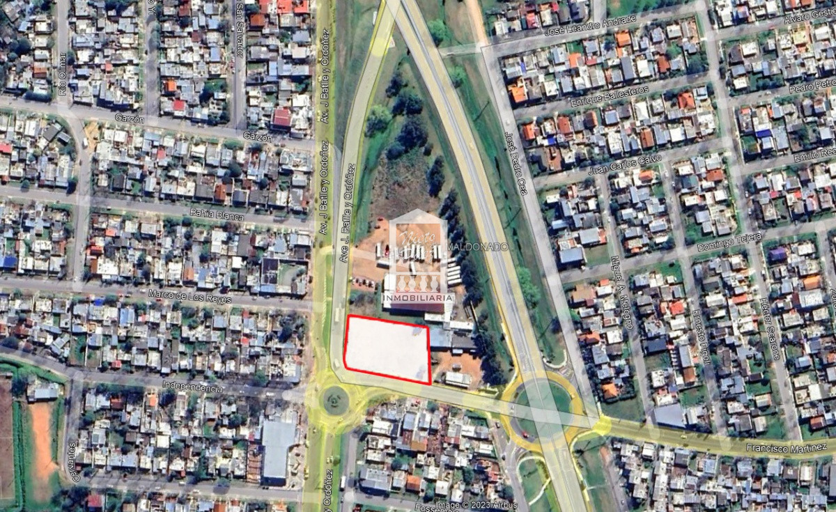 Terreno ID.39262 - Importante esquina en Maldonado
