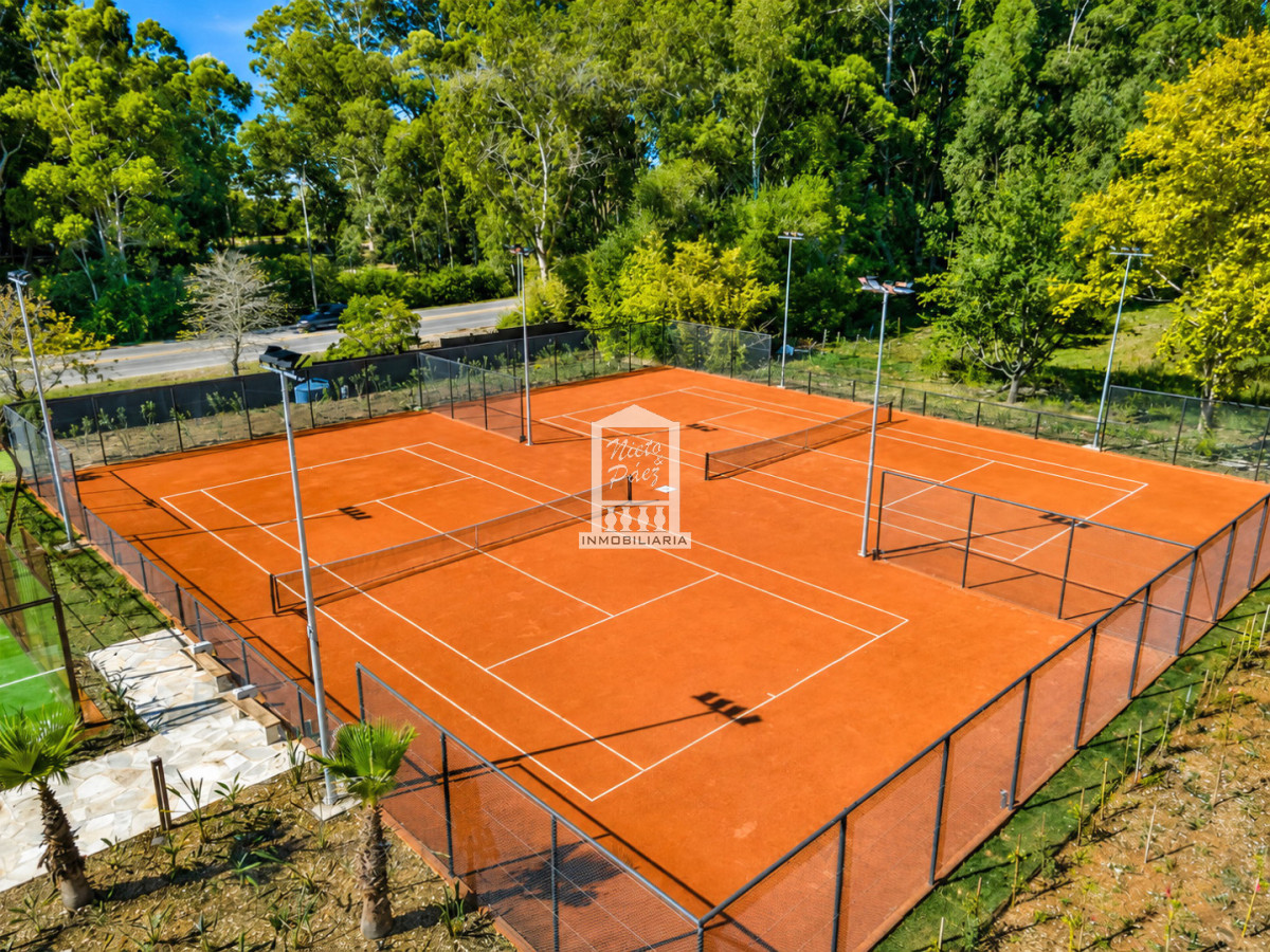 Terreno ID.39312 - Aura Barrio Privado de lujo con amenities.